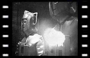 Image of Cybermen in sewers firing weapons 